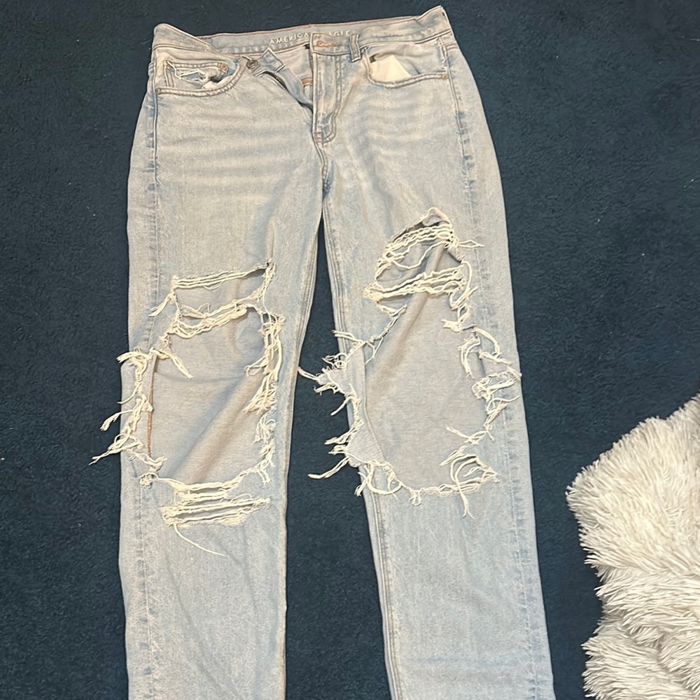 Distressed Light Blue mom Jeans